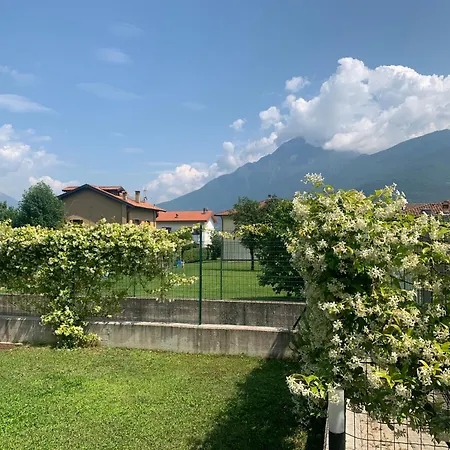 Casa Verde, Dongo, Di Dom wakacyjny *