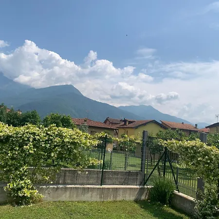 Casa Verde, Dongo, Di Dongo
