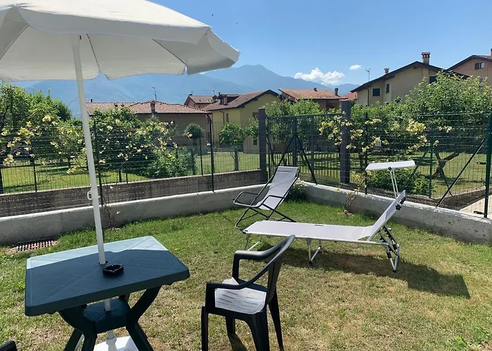 Casa Verde, Dongo, Di Casa vacanze
