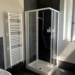 Casa Verde, Dongo, Di * دونغو