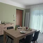 بيت للعطل Casa Verde, Dongo, Di